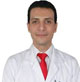 طبيب مصري يكشف طريقة الاختيار بين الاقتطاف والشريحة في عمليات زراعة الشعر

