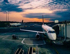  صوت الإمارات - إلغاء 102 رحلة بمطار دبلن بسبب العاصفة «إيشا»
