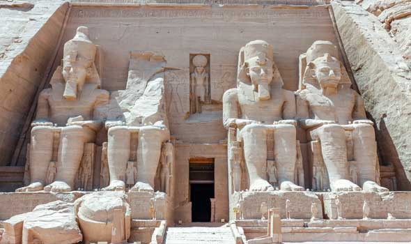  صوت الإمارات - الانتهاء من نقل مقصورة توت عنخ آمون رقم 2 وإعادة تركيبها بالمتحف المصري الكبير