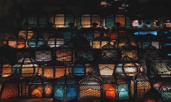 الإمارات تُعلن اليوم المتمم لشهر رمضان والأربعاء أول أيام عيد الفطر السعيد