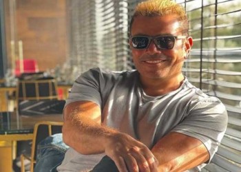  صوت الإمارات - عمرو دياب يشوق جمهوره لطرح ألبوم "حبيتك" ببرومو جديد وإطلالة صيفية مختلفة