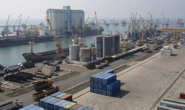  صوت الإمارات - غرق سفينة تجارية تنزانية أمام ساحل العريش وإنقاذ طاقمها