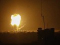  صوت الإمارات - غارات إسرائيلية عنيفة تستهدف مخيم النصيرات وسط قطاع غزة