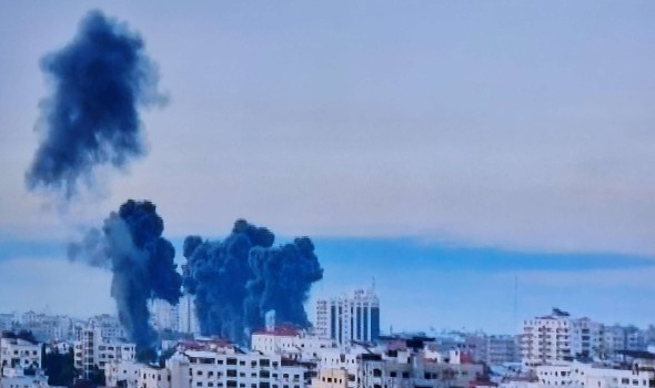  صوت الإمارات - مدفعية الاحتلال الإسرائيلى تقصف تل الحمامص في جنوب لبنان