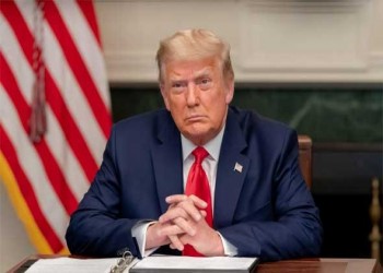  صوت الإمارات - ترامب يهاجم مراسلة على متن الطائرة الرئاسية ويسخر من سؤالها حول إيران