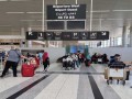  صوت الإمارات - موقوف كويتي في شبكة تهريب مخدرات في مطار بيروت يبرز بطاقة أمنية تحمل اسمه