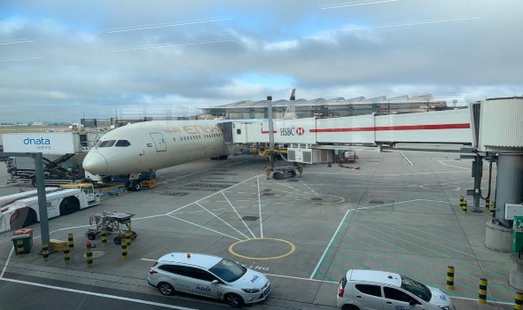 صوت الإمارات - الاتحاد للطيران تعود إلى بكّين بأول رحلة ركاب منتظمة عقب انقطاع إثر جائحة "كورونا"