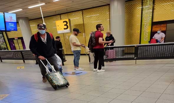  صوت الإمارات - مطارات أبوظبي ترحب بإطلاق رحلات «فيستارا»