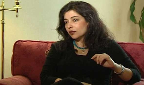  صوت الإمارات - الناقدة المصرية شيرين أبو النجا تحلم أن يتحول النص النقدي لإبداعي