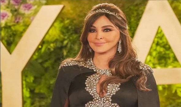 إليسا تؤجل حفلها في قبرص تضامناً مع ما يحدث في لبنان