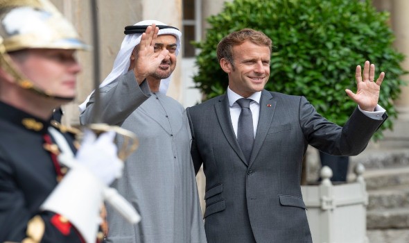  صوت الإمارات - استقبال استثنائي للرئيس الإماراتي وتقليده أعلى وشاح للجمهورية الفرنسية