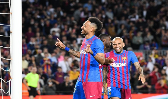  صوت الإمارات - تاريخ مواجهات برشلونة ونيوكاسل يونايتد قبل لقاء دوري الأبطال في سانت جيمس بارك