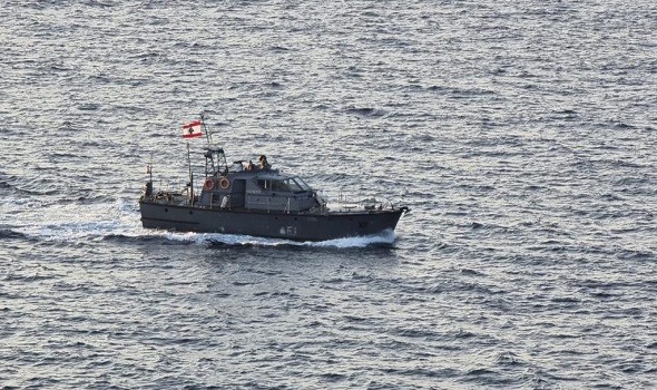  صوت الإمارات - الجيش اللبناني يوقف سفينة لمغادرتها المياه الإقليمية بطريقة غير قانونية