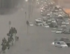  صوت الإمارات - إجلاء 1000 شخص بسبب فيضان في ساراواك بماليزيا