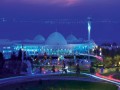  صوت الإمارات - مطار الشارقة يحتفل مع مسافريه بمناسبة عيد الاتحاد الـ 51 بالورود والأعلام