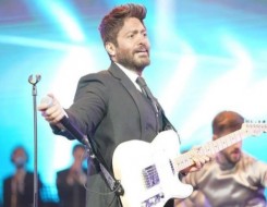  صوت الإمارات - تامر حسني يرد علي حيرة اختيارات أغانيه في الحفلات ويكشف مفاجأة للجمهور