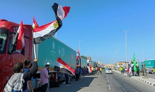 مصر تطلق قافلة جديدة إلى غزة محملة بـ2979 طناً من المساعدات الإنسانية