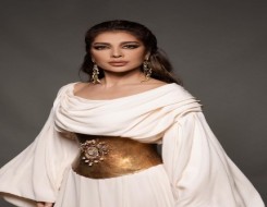  صوت الإمارات - التفرّد واللمسات الغنية بالتفاصيل تطبع أحدث إطلالات أصالة نصري بفساتين السهرة