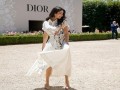  صوت الإمارات - أسيل عمران بإطلالة ذهبية أنيقة ومحتشمة من Dior