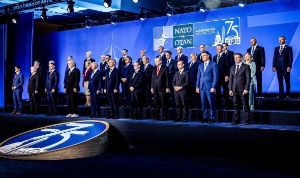  صوت الإمارات - أمين عام "الناتو" يزور واشنطن وسط تهديد ترمب بالانسحاب وشكوك زعيم الجمهوريين في الكونغرس