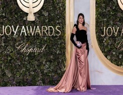  صوت الإمارات - إطلالات راقية تبرز أناقة الفنانات السعوديات في حفل Joy Awards
