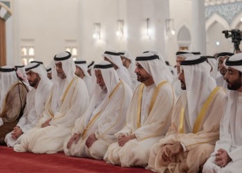  صوت الإمارات - حاكم الشارقة يؤدي صلاة عيد الفطر في مسجد الإمارة