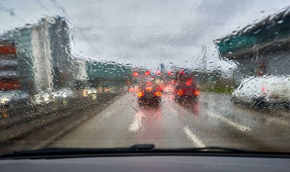  صوت الإمارات - أمطار قياسية تضرب مناطق الدولة والمنامة في عجمان تسجل 93.3 ملم