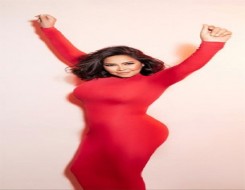  صوت الإمارات - شيرين عبد الوهاب تستعيد بريقها بالأحمر في ظهور جديد يعكس الثقة