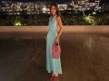  صوت الإمارات - الحذاء الأحمر يعزّز أنوثة وجاذبية إطلالات النجمات هذا الموسم