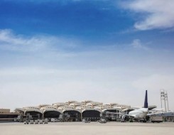  صوت الإمارات - إصابات وتعليق مؤقت للعمليات بمطار الملك خالد في الرياض بعد اعتداء جديد يستهدف مرافق الطيران المدني بالسعودية