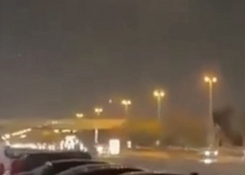 صوت الإمارات - الإمارات تدين بشدة استمرار هجمات جماعة الحوثي على مطار الملك خالد الدولي